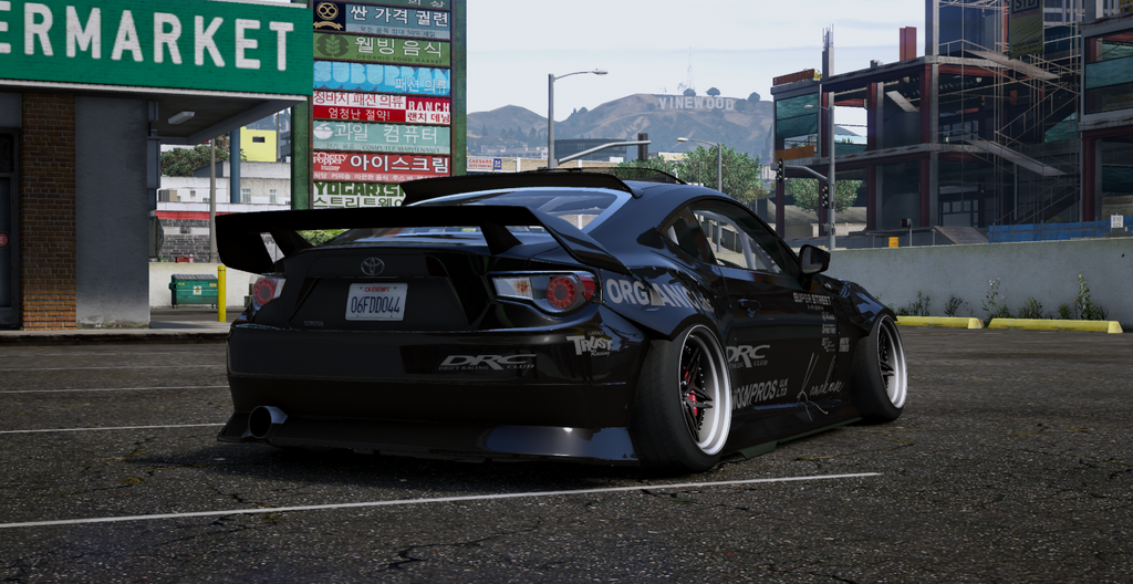 TOYOTA GT86 (TSUKI SPEC)