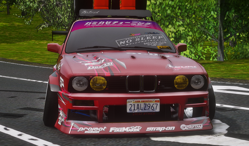 BMW E30 SEDAN (TSUKI EDITION)
