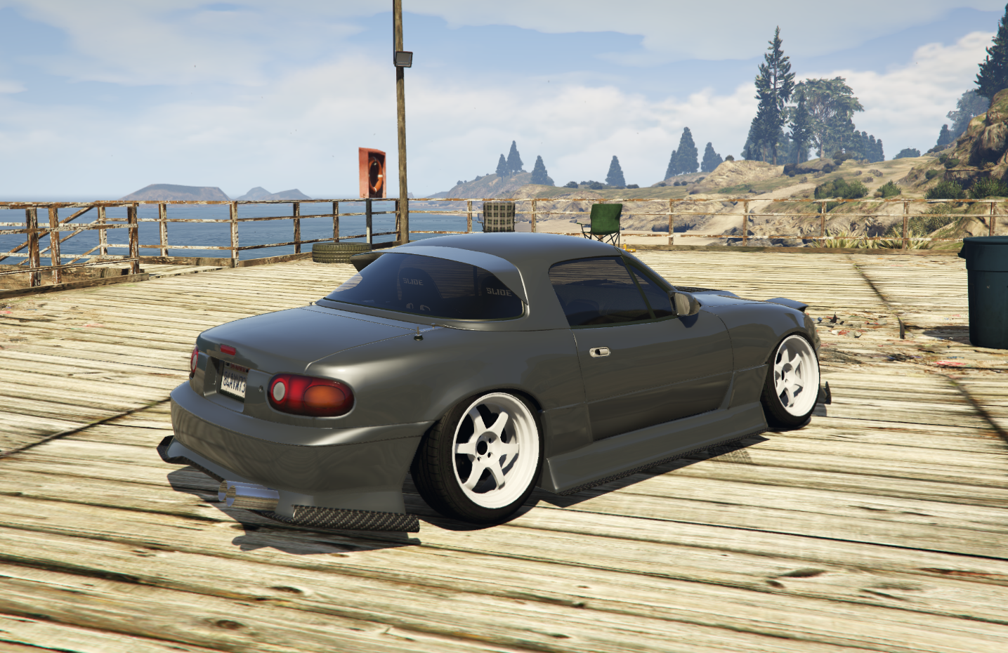 MAZDA MX-5 MIATA (NEON EDITION)